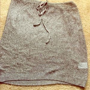 Gray knitted mini skirt